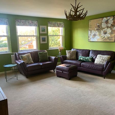 Central Beverley 4-Bedroom Townhouse Экстерьер фото