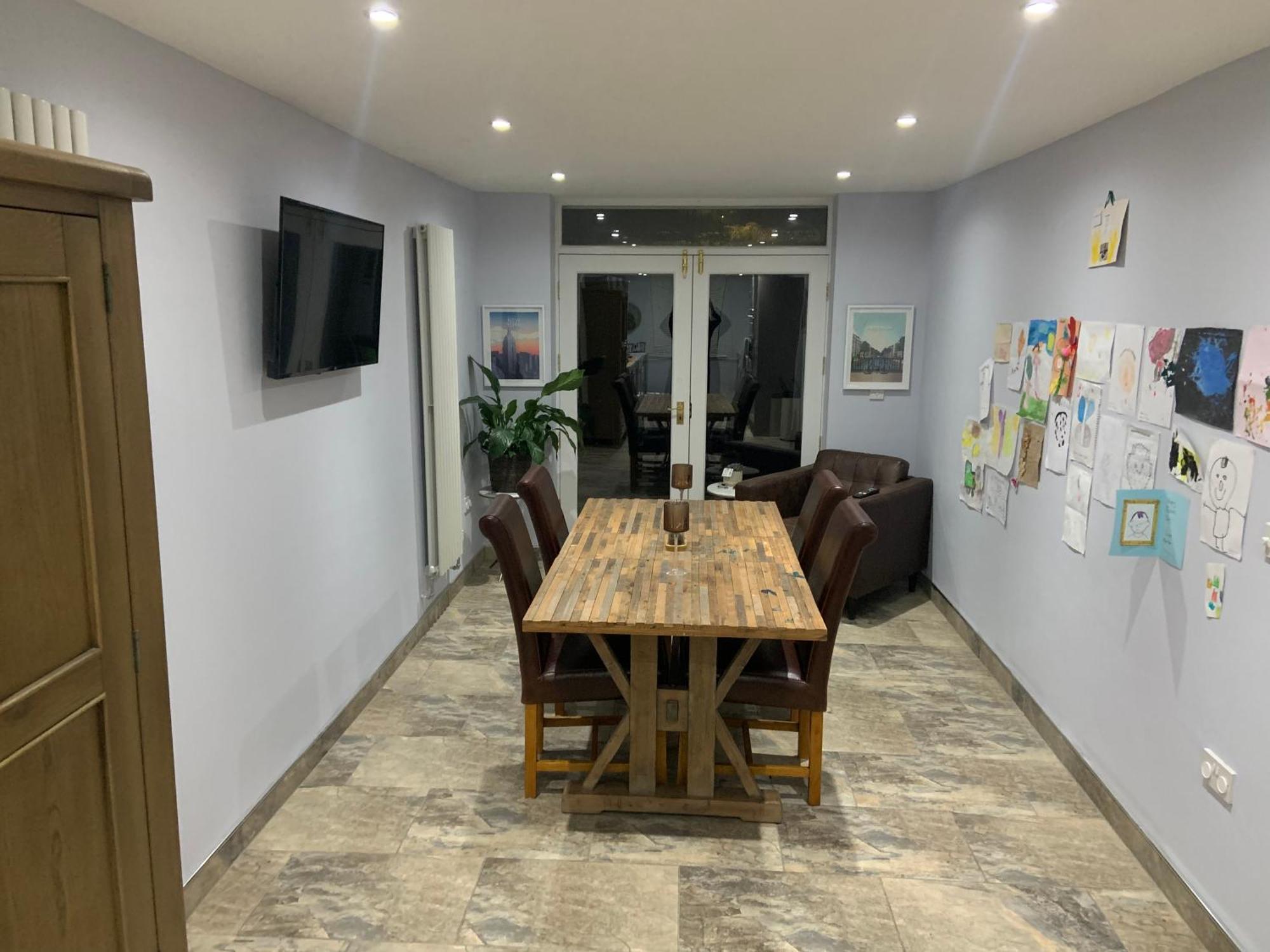 Central Beverley 4-Bedroom Townhouse Экстерьер фото
